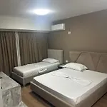 Hotel Hotel Her