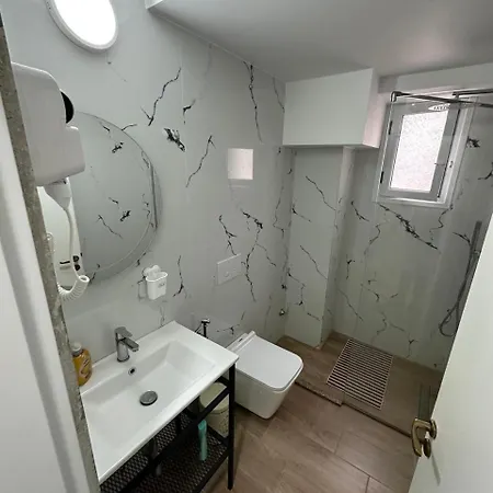 Hotel Her Hotel Wlora