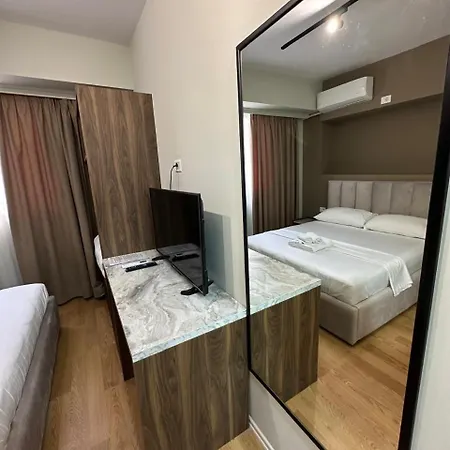 Hotel Her Hotel