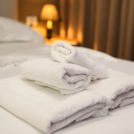 Hotel Her *
