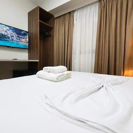 Hotel Her Hotel *