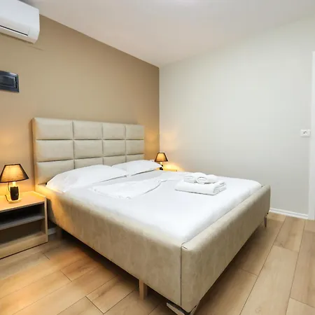 Hotel Her Vlorë