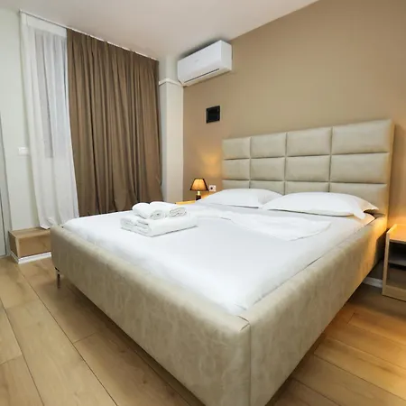 Hotel Her