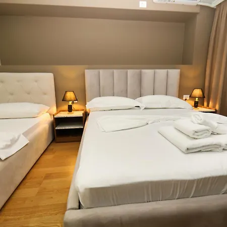 Hotel Hotel Her