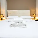 호텔 Hotel Her Vlorë