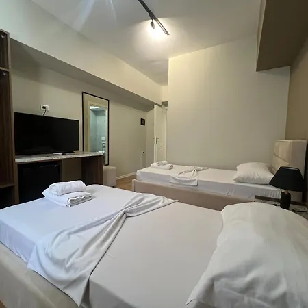 Hotel Hotel Her *
